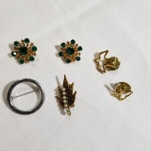 Six pins bird butterfly
